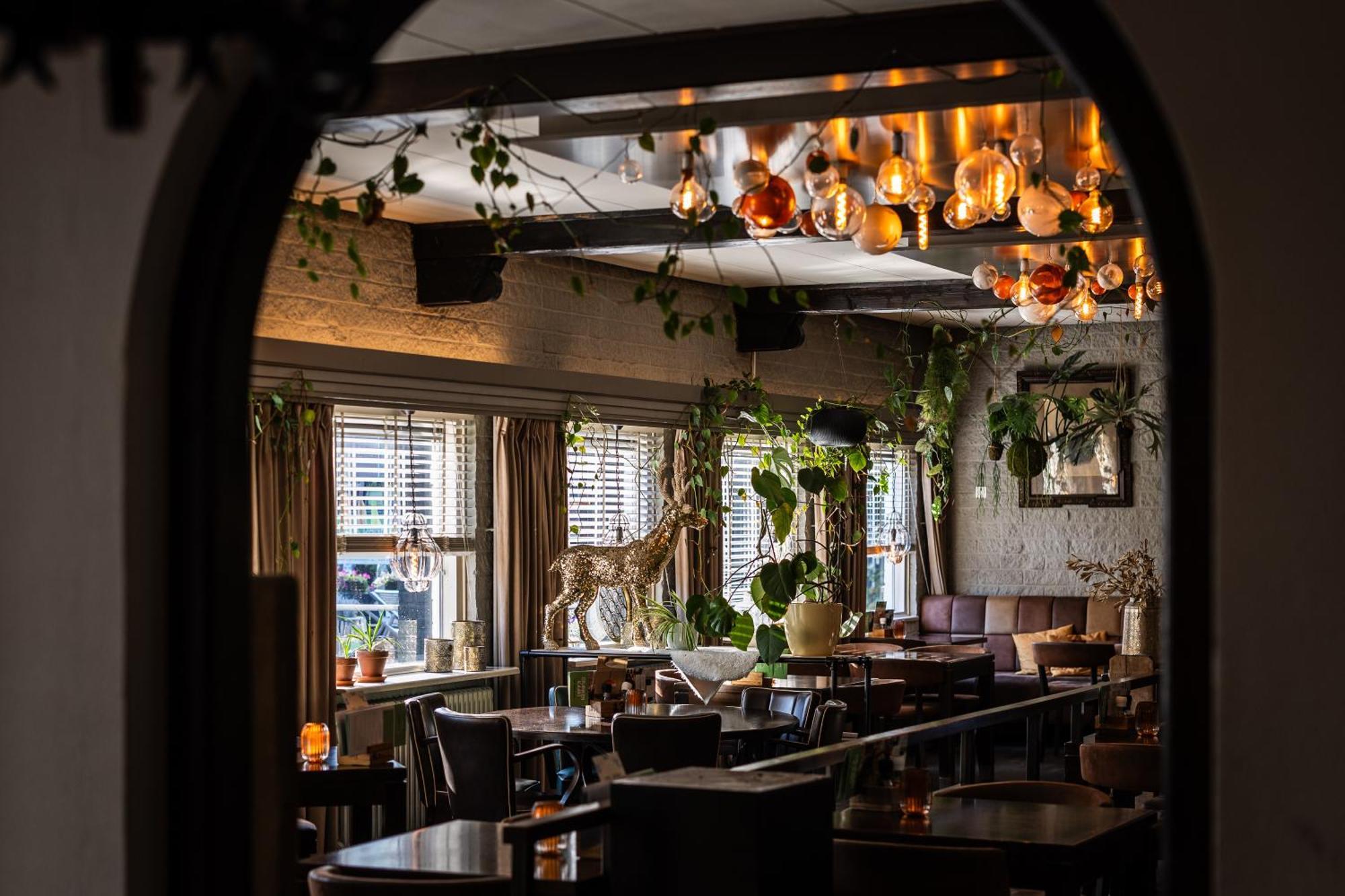 Hotel Restaurant 'De Vossenberg' Vierhouten Esterno foto